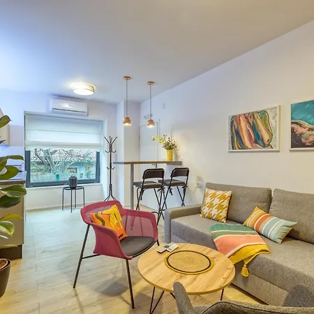 Arta Volosko Apartman *